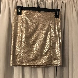 Guess gold skirt with silver shimmer details