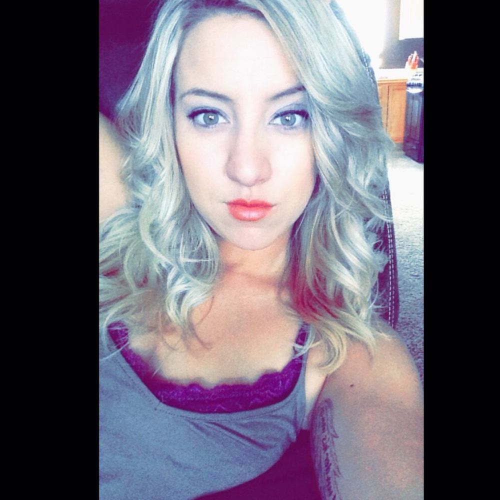 Meet your Posher, Shely