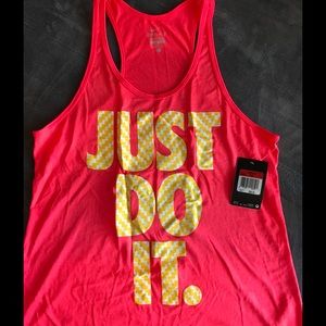 Nike tank