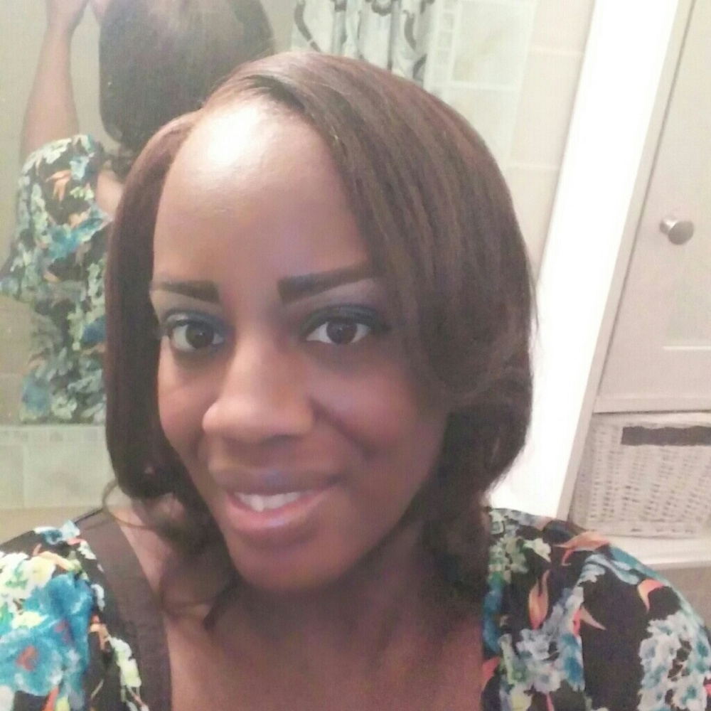 Meet your Posher, Latina