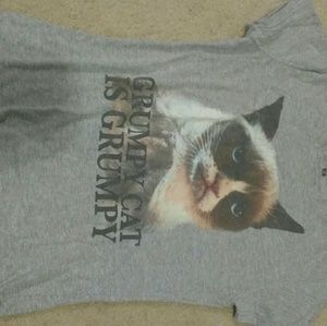 Grumpy cat tee