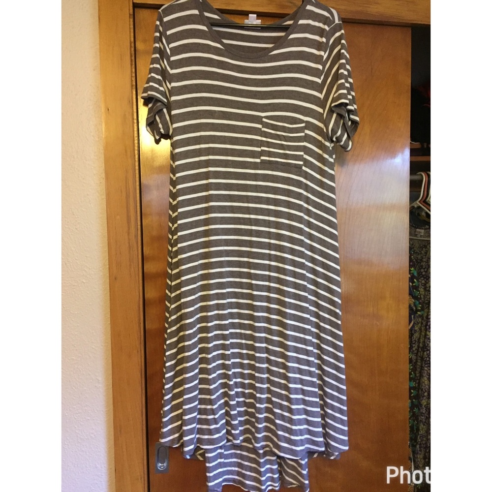 LuLaRoe Medium  Carly dress, brown and cream