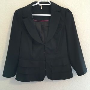 Ruffled blazer