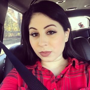 Meet your Posher, Jackie