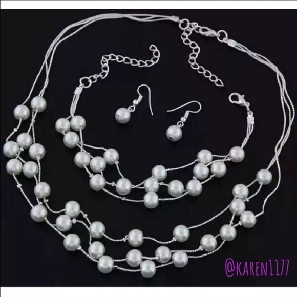 Set✨New Faux white Pearls Set of 3✨ - Picture 1 of 3