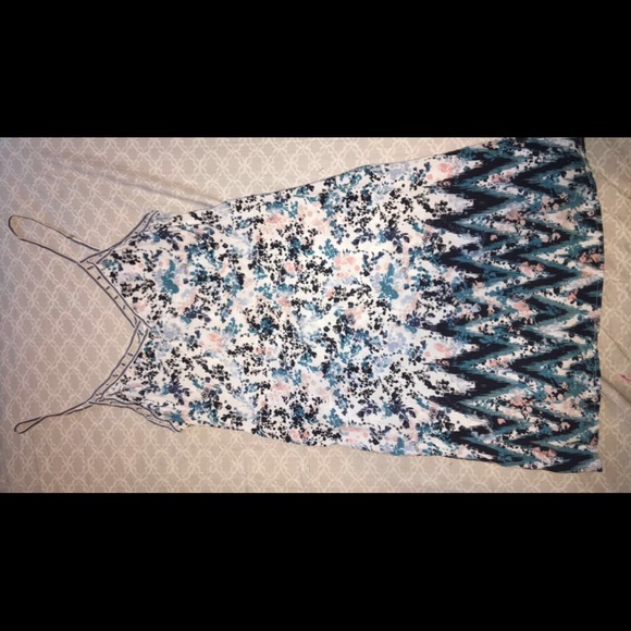 Aeropostale Dresses & Skirts - Floral Summer Dress