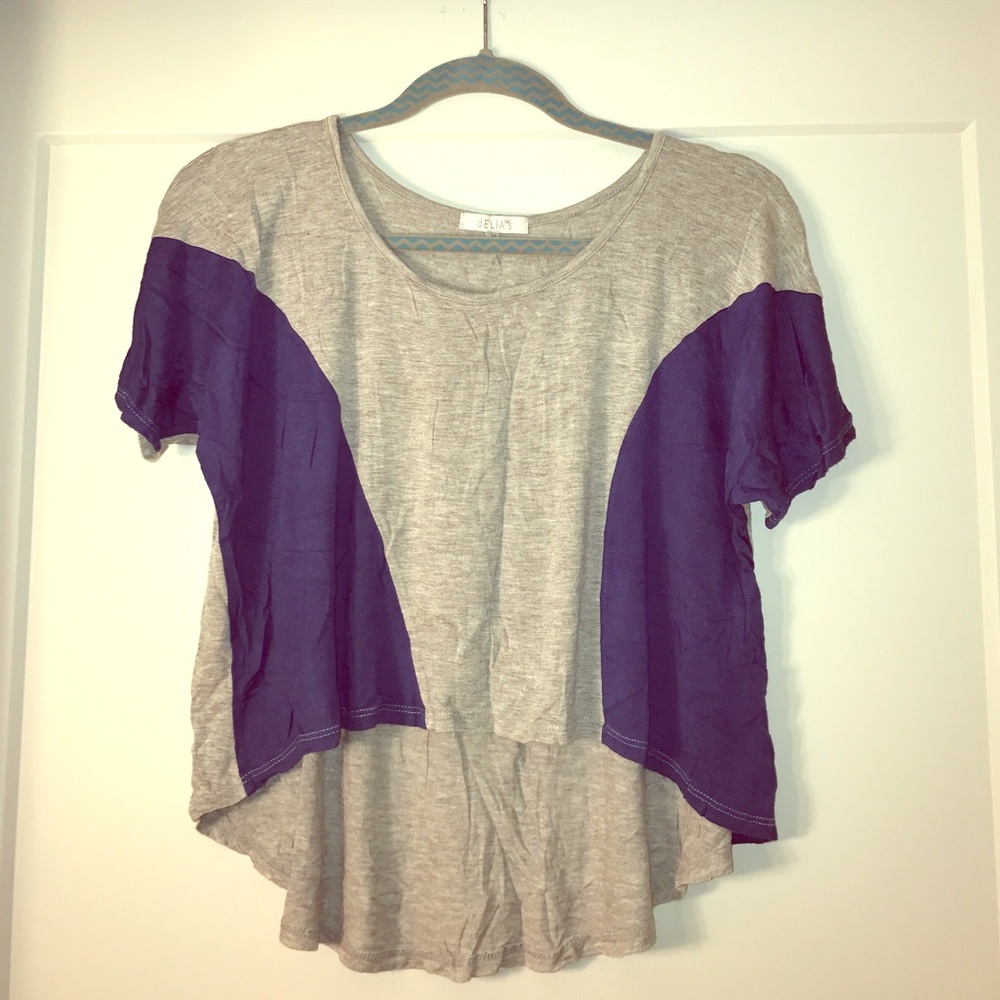 Delia's high-low crop top