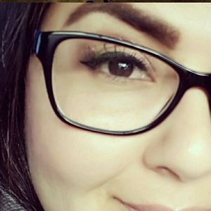 Meet your Posher, Carmen