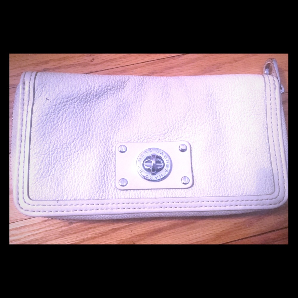 Marc Jacobs wallet