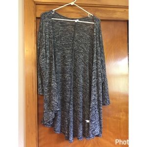 LuLaRoe Medium Lindsay cardigan, navy