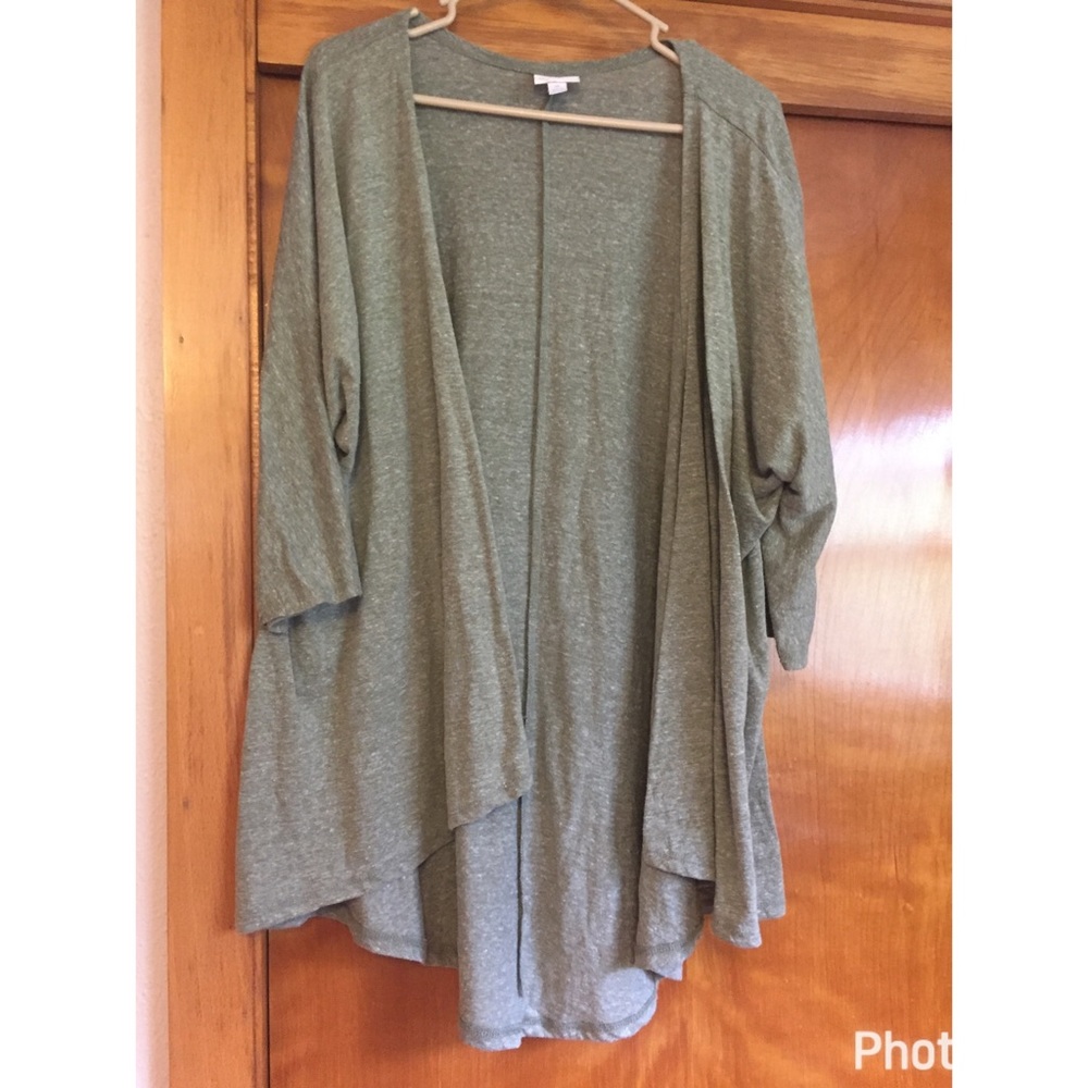 LuLaRoe Medium Lindsay cardigan, green