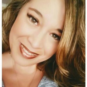 Meet your Posher, Julissa