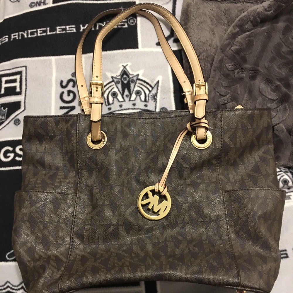 Michael Kors purse