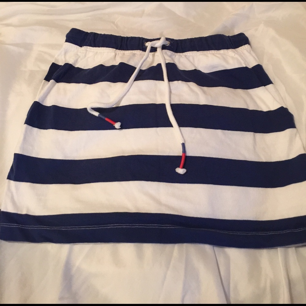 Vineyard Vines beach skirt.