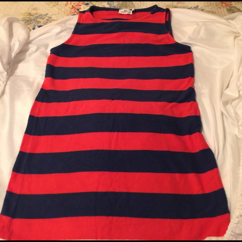 Small Vineyard Vines beach Coverup