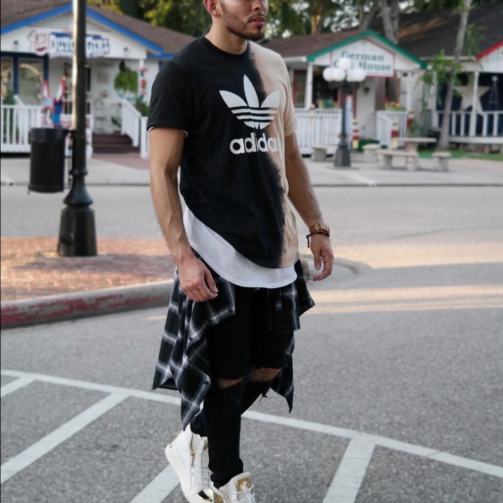 Adidas bleached tee💪🏼