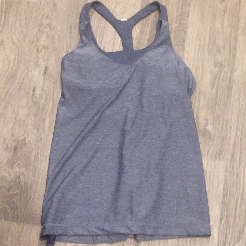 Under armour tank tops with built in bra