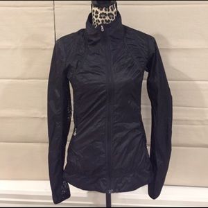 Lululemon windbreaker
