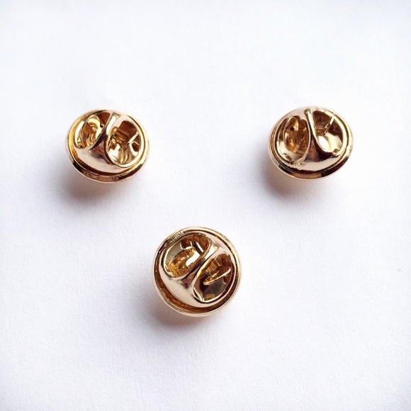 ❤️SALE ENDS TONIGHT❤️ Set of 3 mini cactus pins - Picture 3 of 3