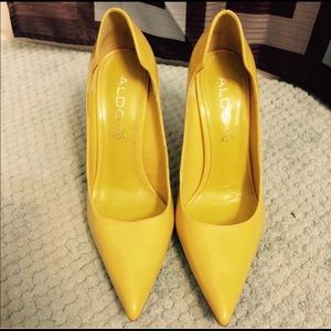 Aldo Yellow Pumps!