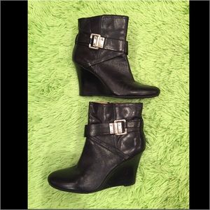 Nine West black booties