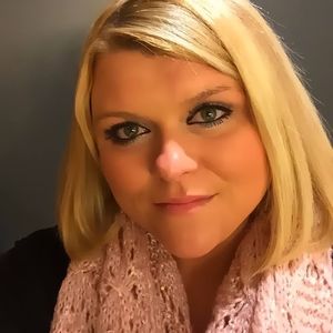 Meet your Posher, Stacy