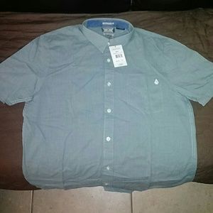 Volcom short sleeve button-down shirt