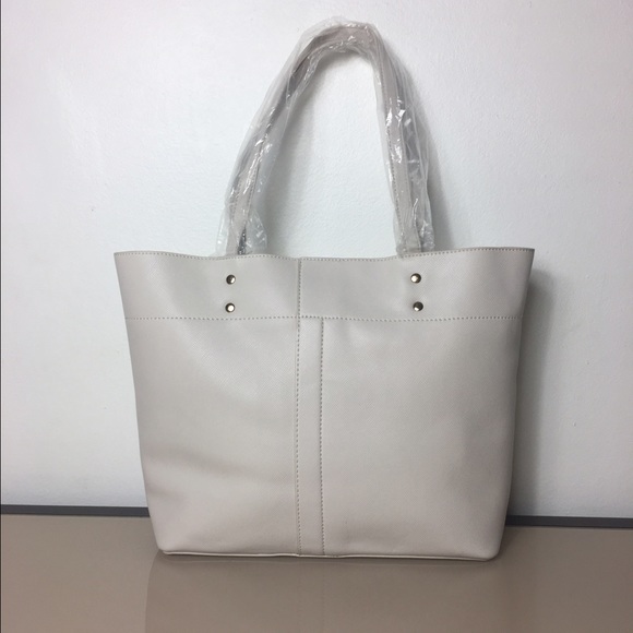 LAST ONE BCBG Paris set of 2 bags - Picture 3 of 8