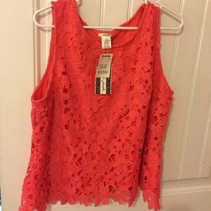 Coral women's XL Top, floral design with 2 layers