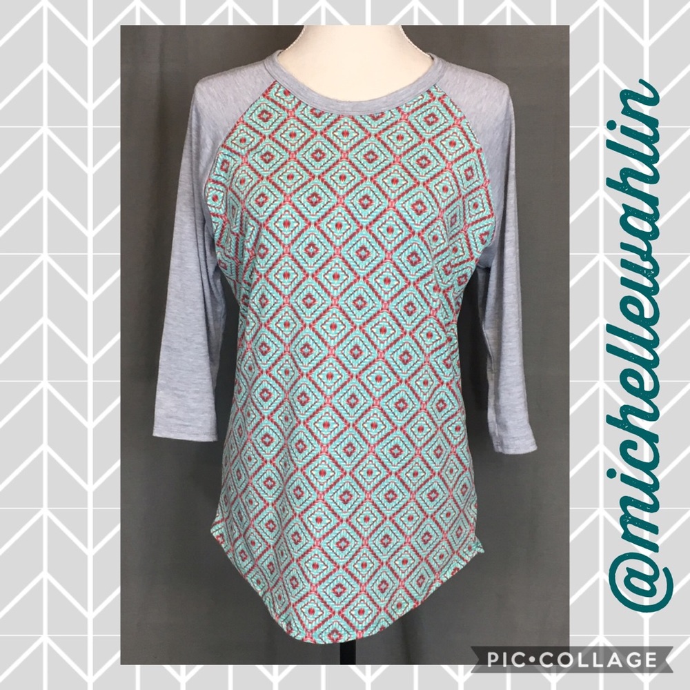 LuLaRoe Randy Raglan Tee, Size Medium