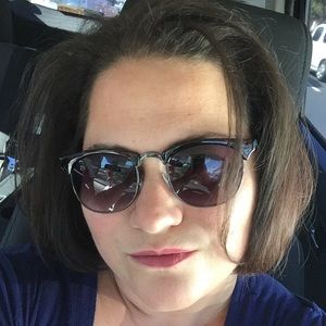 Meet your Posher, Christine