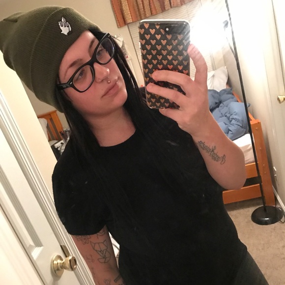 Meet your Posher, Isabella - Picture 3 of 3