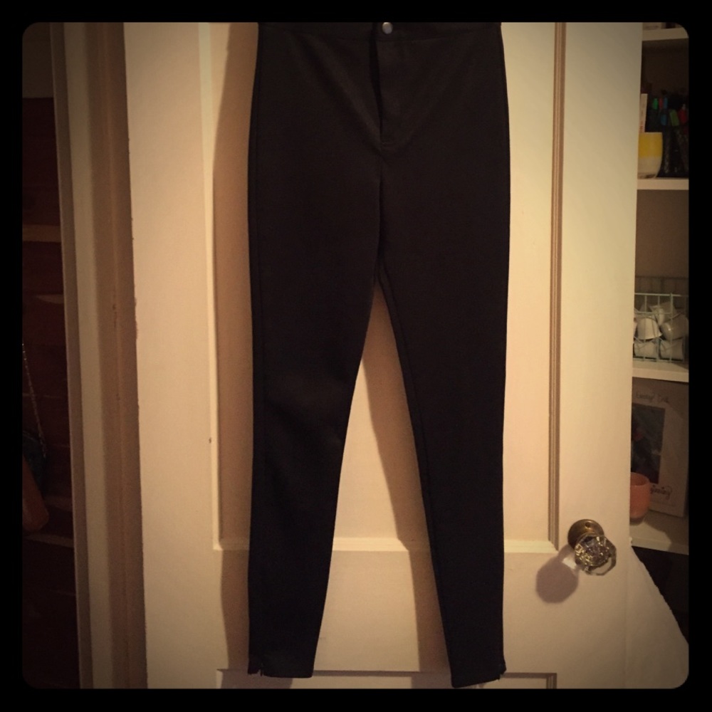 Black tuxedo leggings