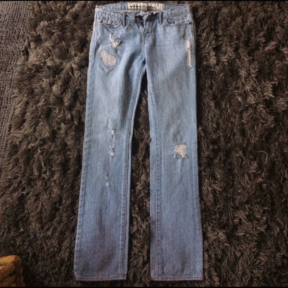 Ripped straight jeans