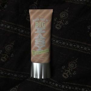 Benefit liquid to powder BIG EASY 35SPF foundation