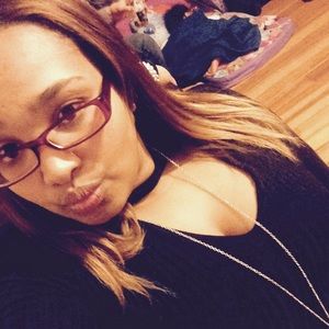 Meet your Posher, Ayanna