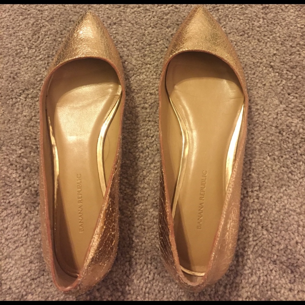 Pointed metallic flats