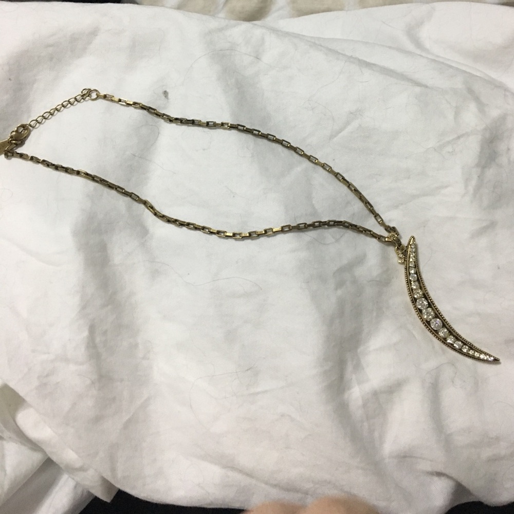 Moon pendant necklace