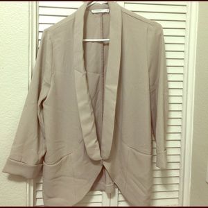 Lush polyester blazer