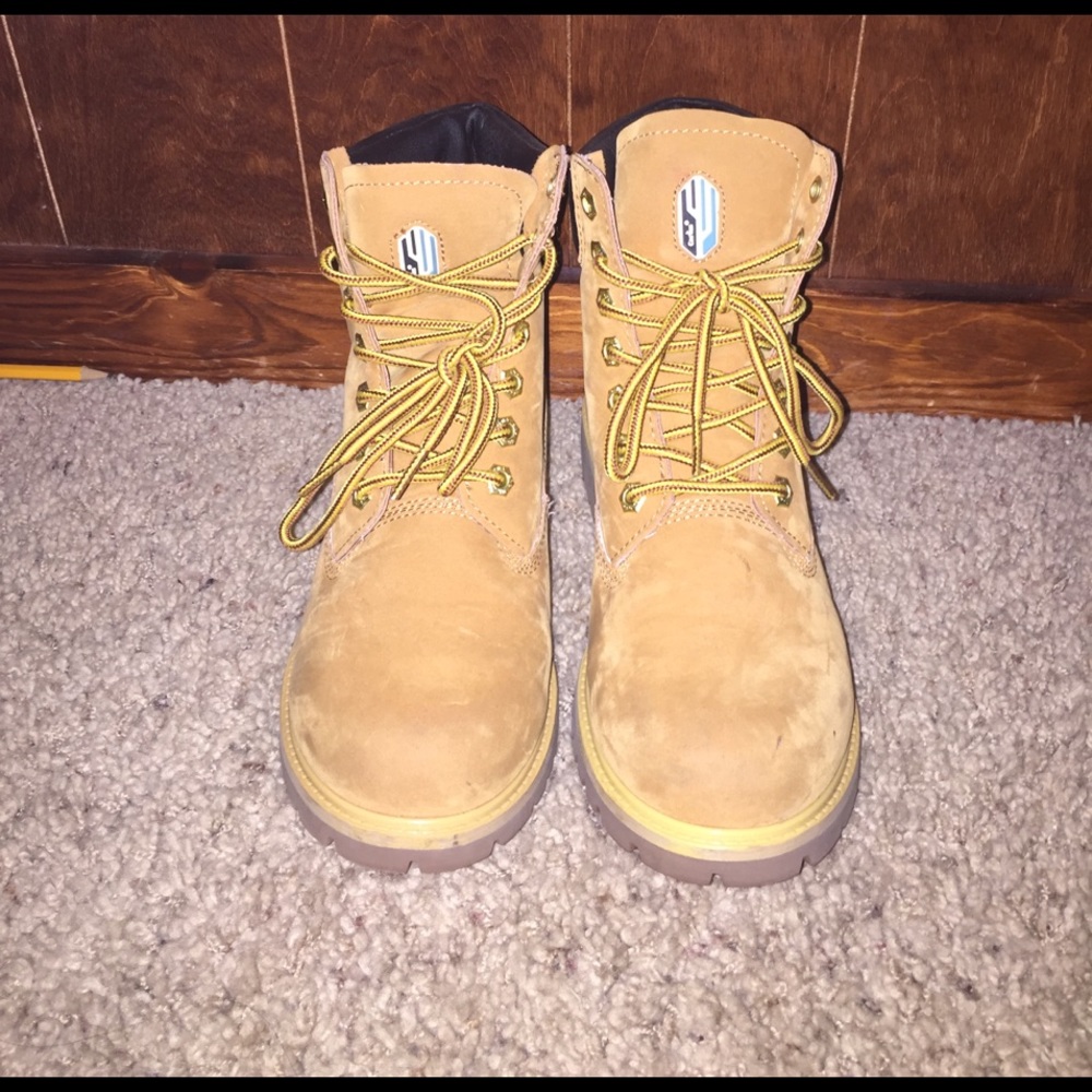 Work boots style shoes