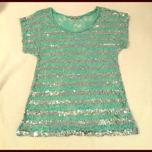 Short sleeve sparkly shirt