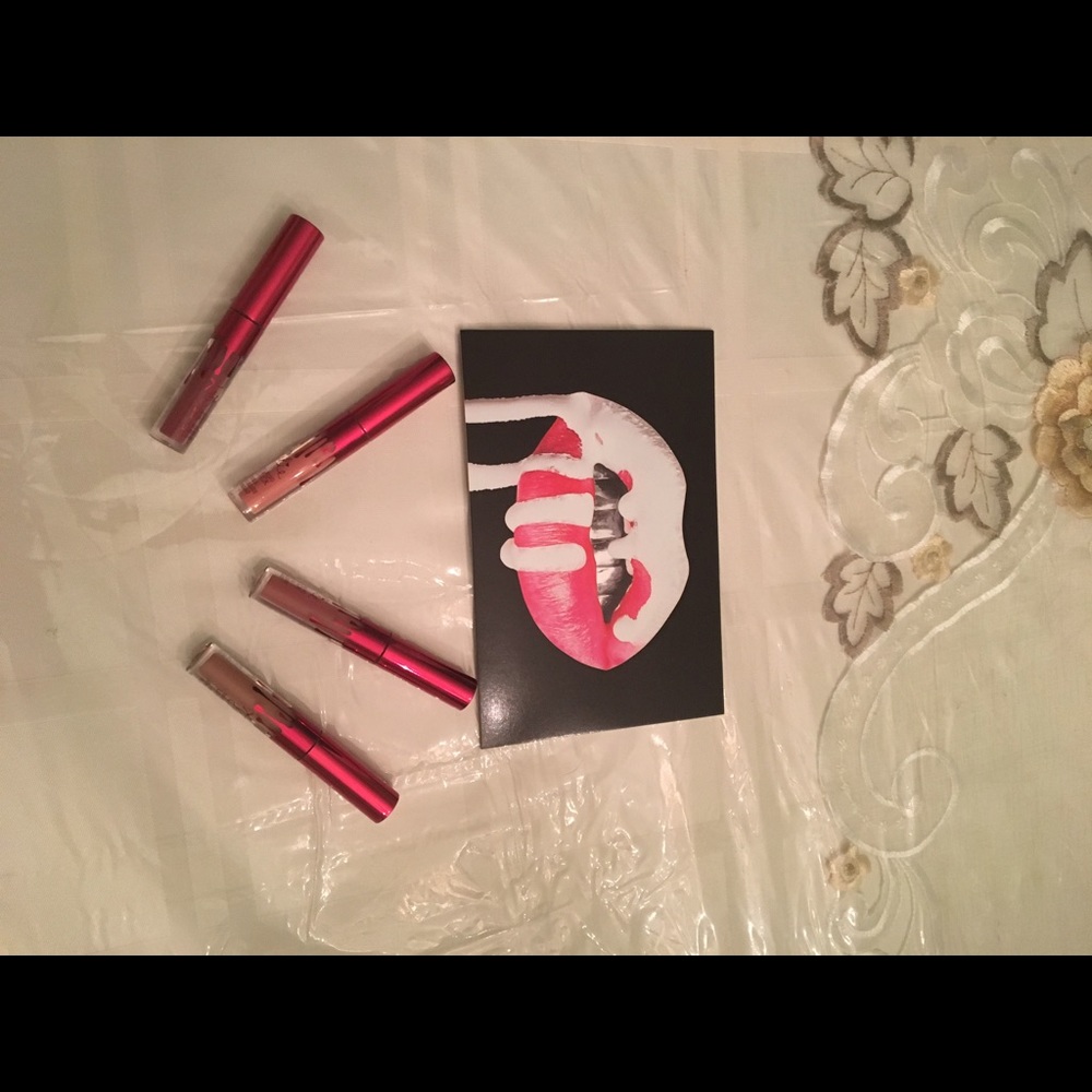 Three kylie valentine lipsticks