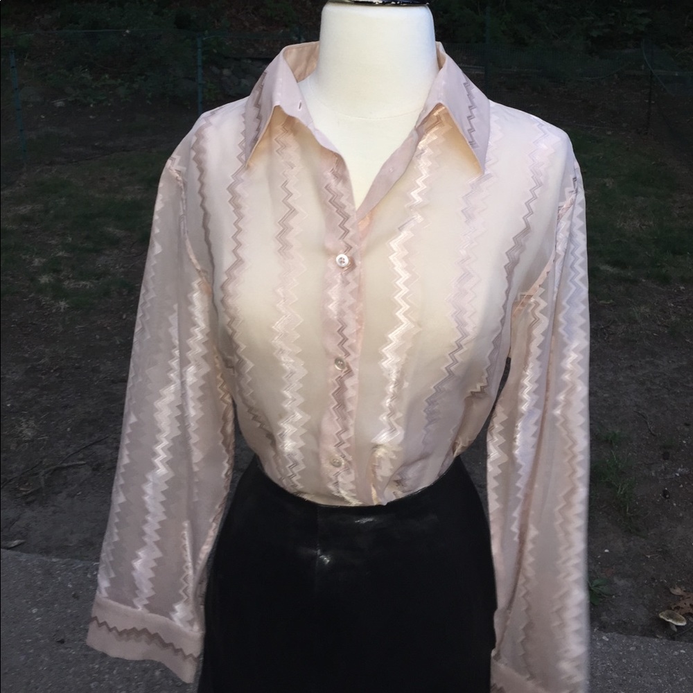 Gucci authentic vintage blouse. L (shirt only)