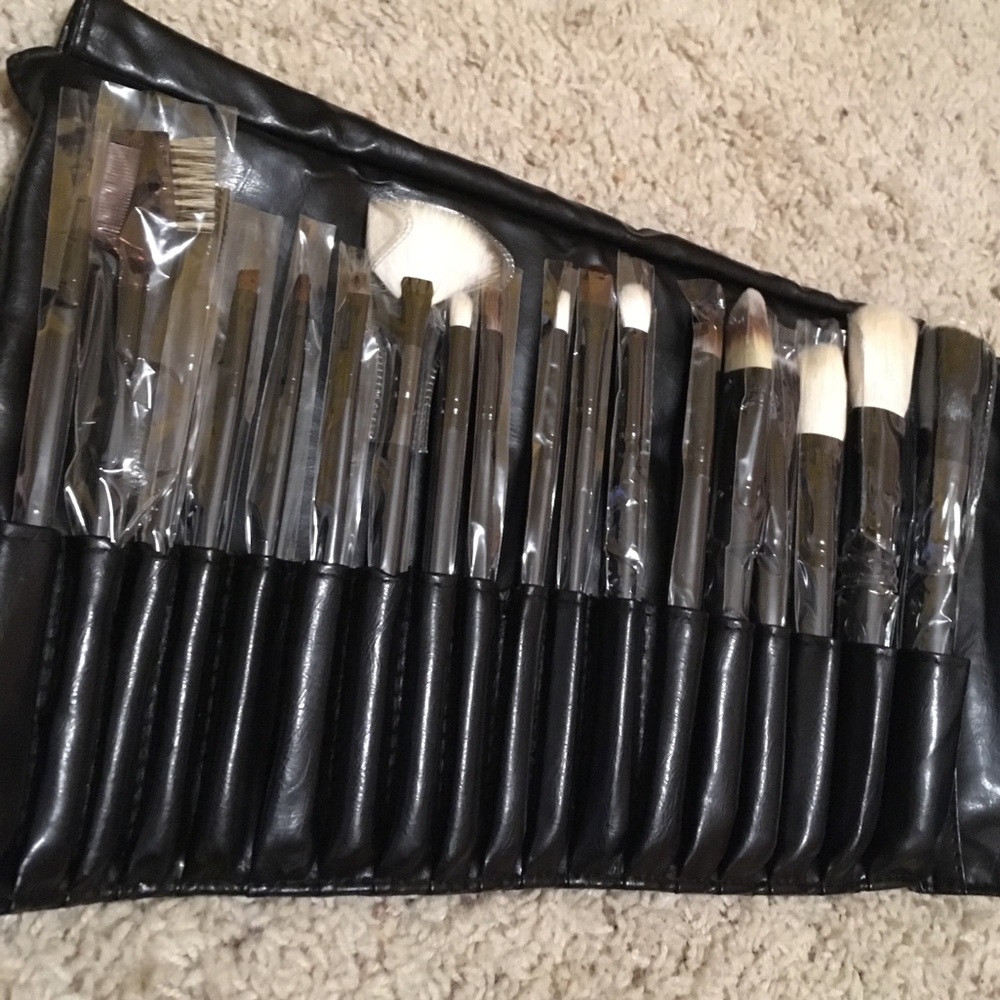 MORPHE BRUSHES SET (18)