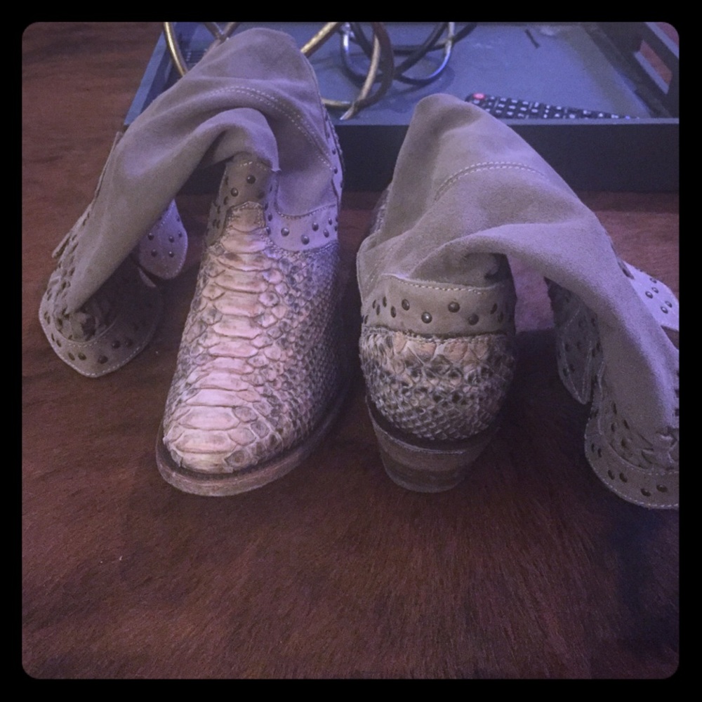 Corral slouchy cowboy boot.