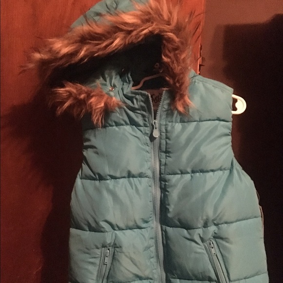 NWT Justice Puffer Vest Size 10 - Picture 6 of 7
