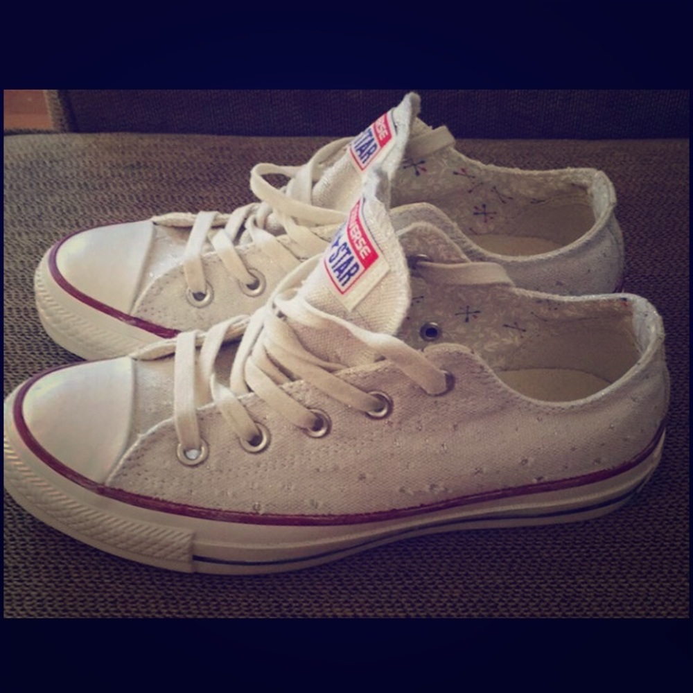 White converse