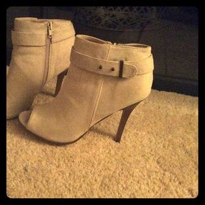 ShoeDazzle  Booties