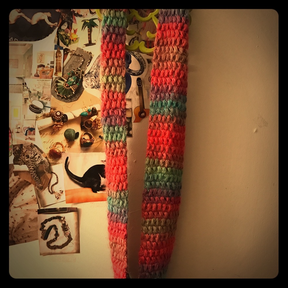 Fuchsia multicolor, long hand made infinite scarf!