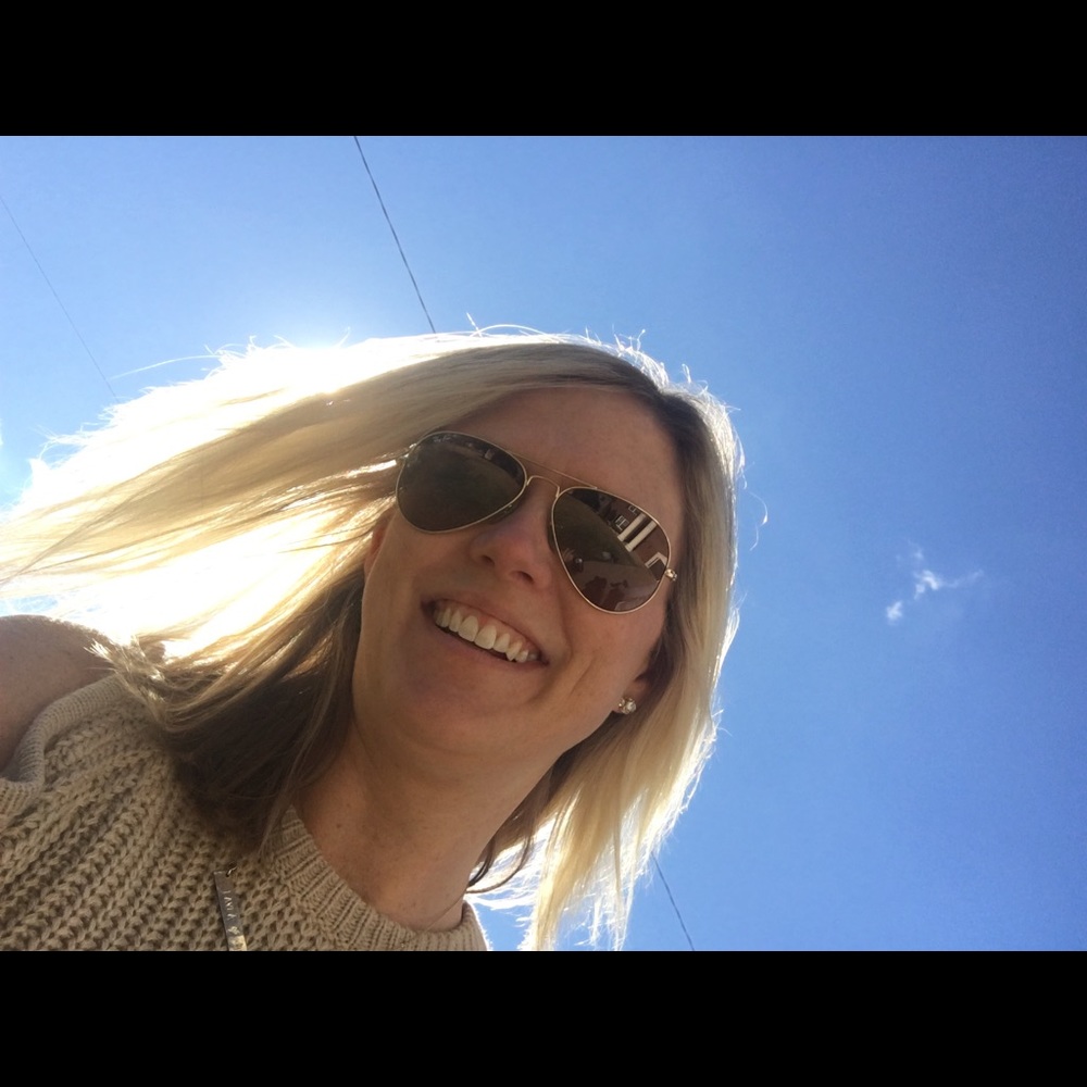 Meet your Posher, Emily